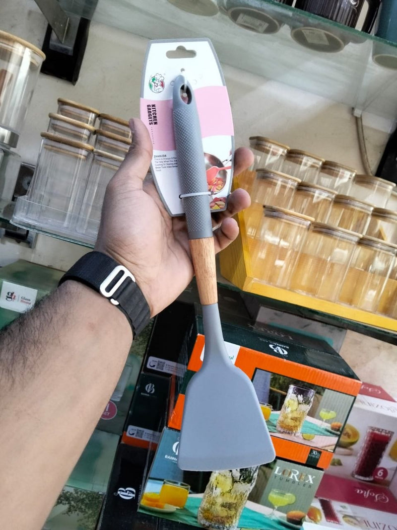 توزيع فردني جدا